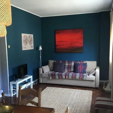 Apart 2d Metro Station Apartment *